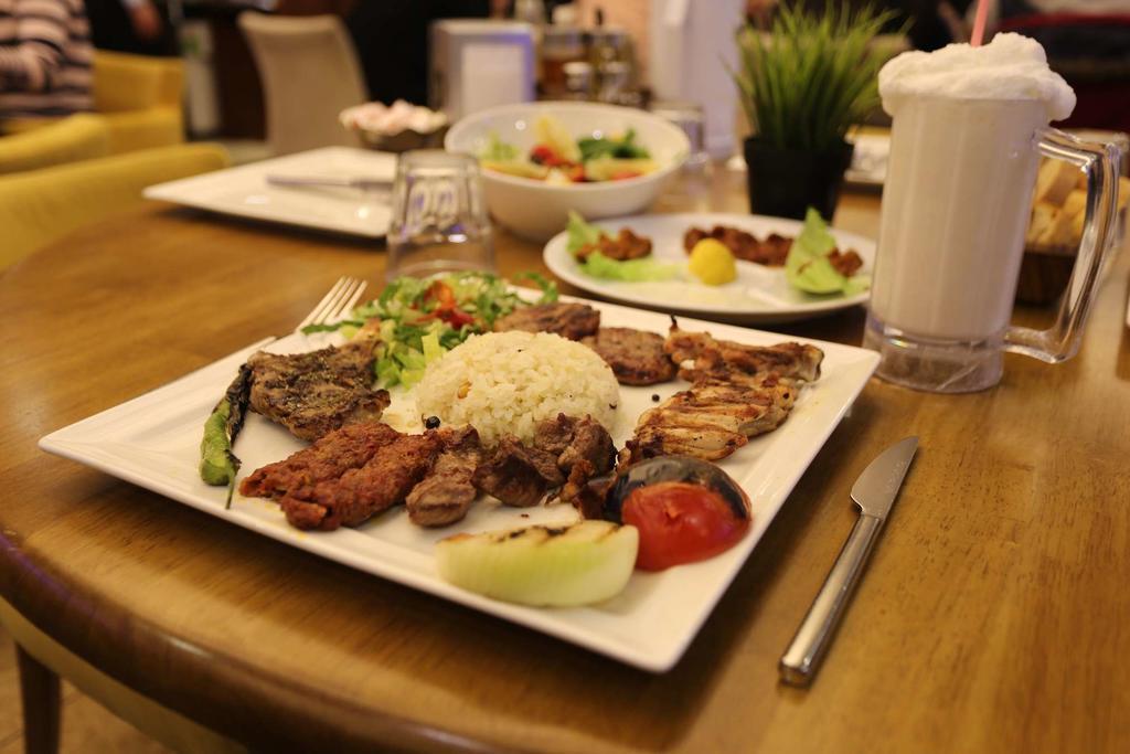 Hotel Konak Mazlum Erzincan Buitenkant foto