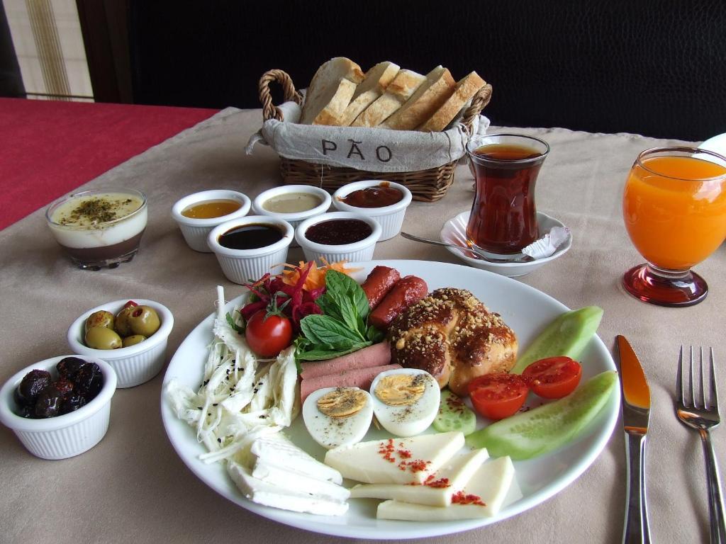 Hotel Konak Mazlum Erzincan Buitenkant foto